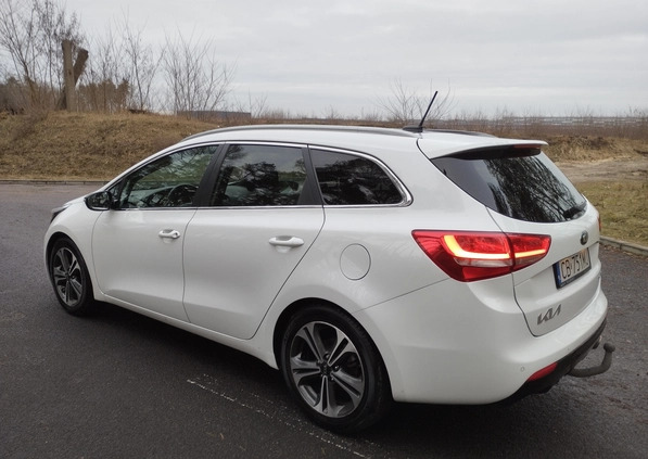 Kia Ceed cena 44500 przebieg: 91619, rok produkcji 2016 z Bydgoszcz małe 352